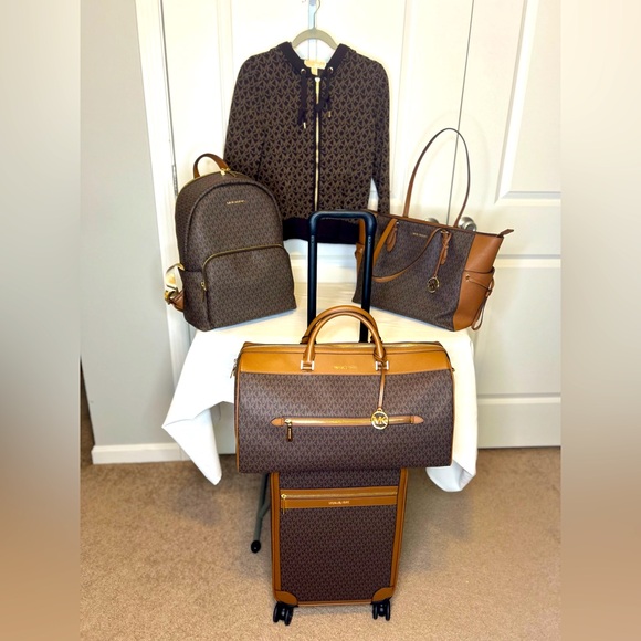 Michael Kors Travel Small Trolley Brown Ans Tan - Picture 16 of 16